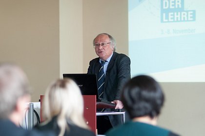 Eröffnung der Woche der Lehre durch Prof. Dr. Udo Sträter, den Rektor der MLU